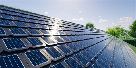 Prix tuile solaire : installation, intérêts et aides.